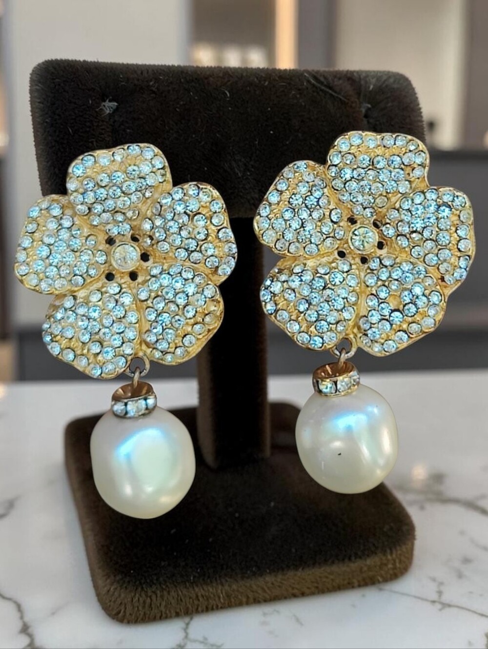 Gorgeous Vintage Gold Flower Pearl Drop Earrings